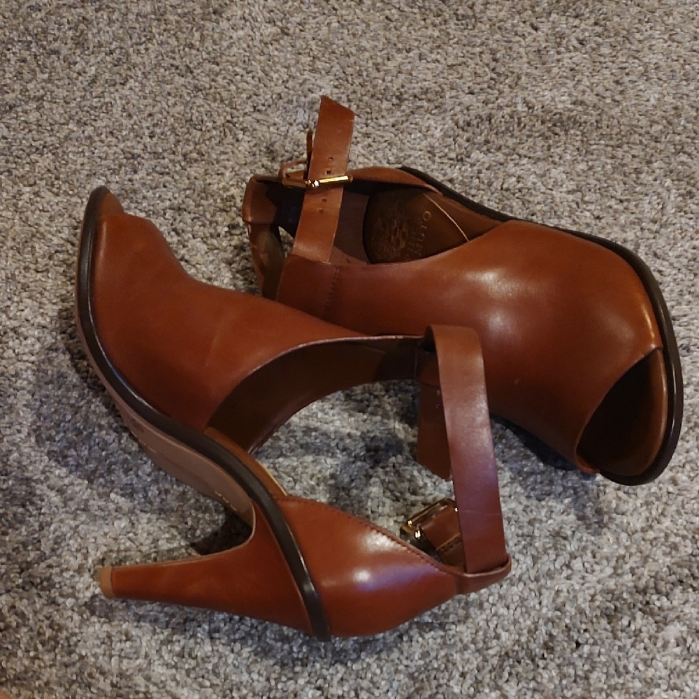 Vince Camuto Tan Leather Peep-Toe Heels - Picture 8 of 8